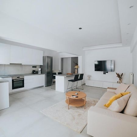 Luxury And Spacius Apartment Thessaloniki Buitenkant foto