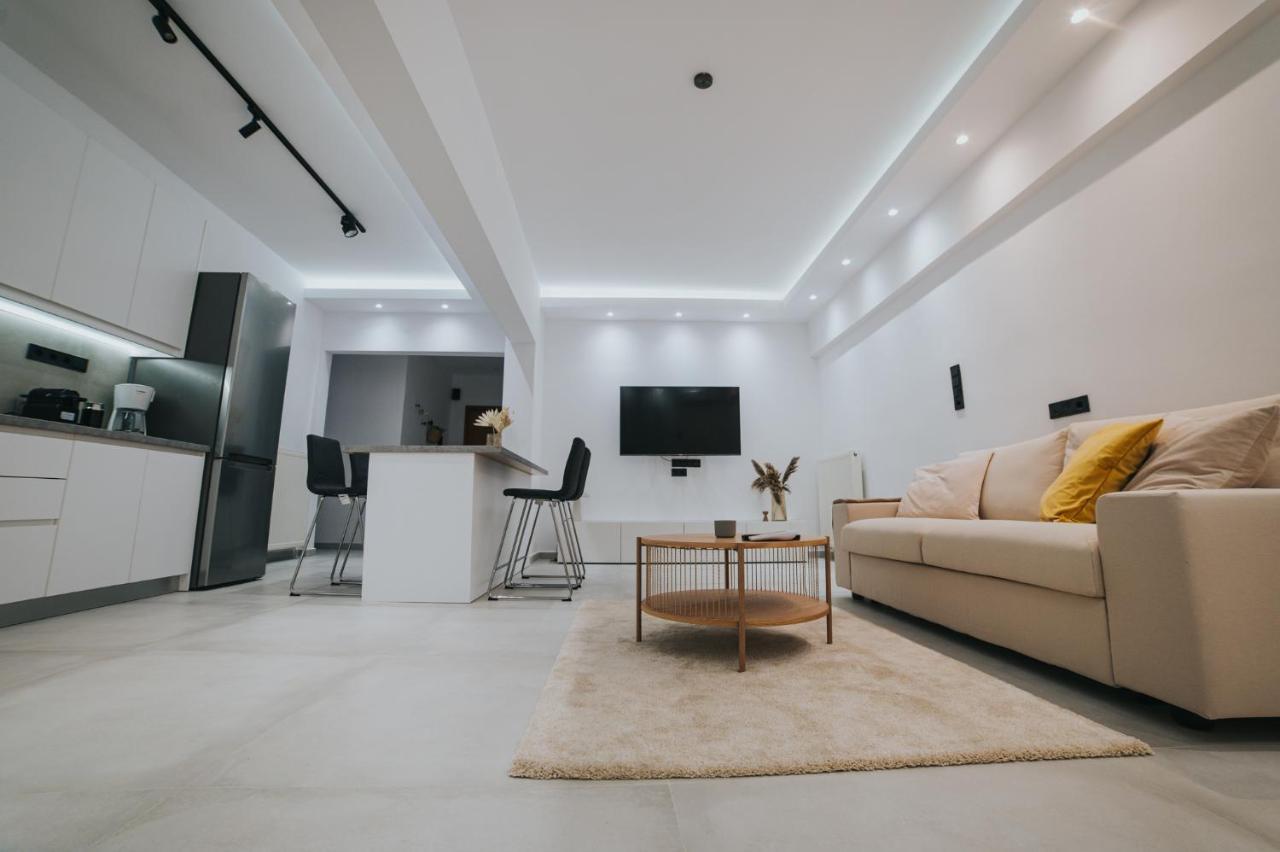 Luxury And Spacius Apartment Thessaloniki Buitenkant foto