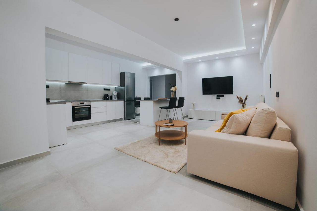 Luxury And Spacius Apartment Thessaloniki Buitenkant foto